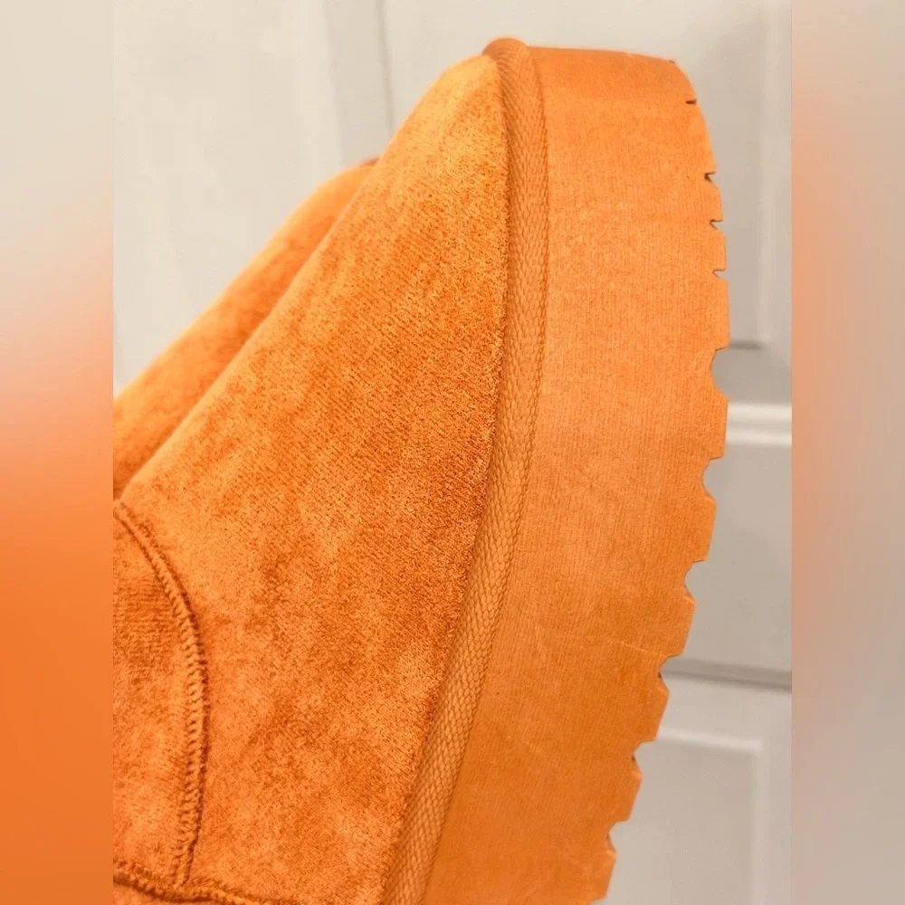 Olivia + Kate Low Slung Faux Fur Lined Platform booties Sz 10 terracota color